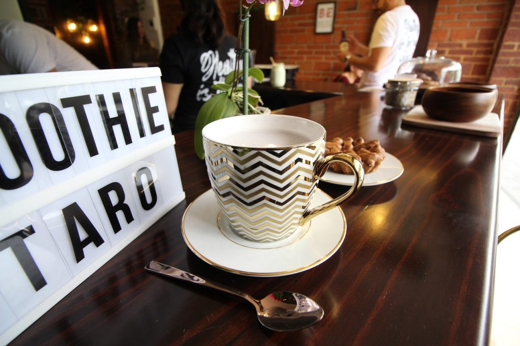 Le café et la révolution industrielle : comment une boisson a changé le rythme du travail 8 Le café et la révolution industrielle