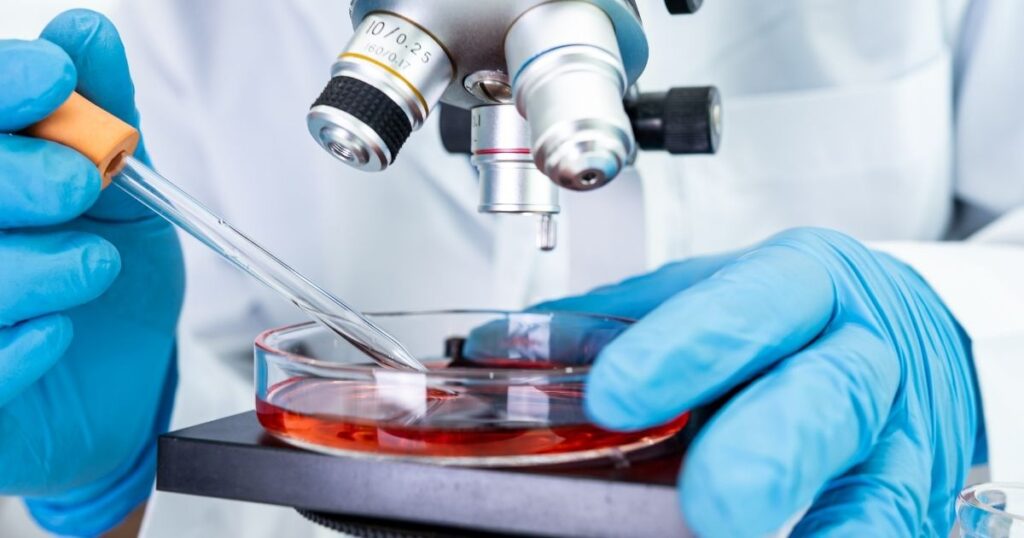 Technicien de laboratoire : métier et missions 15 Technicien de laboratoire : métier et missions